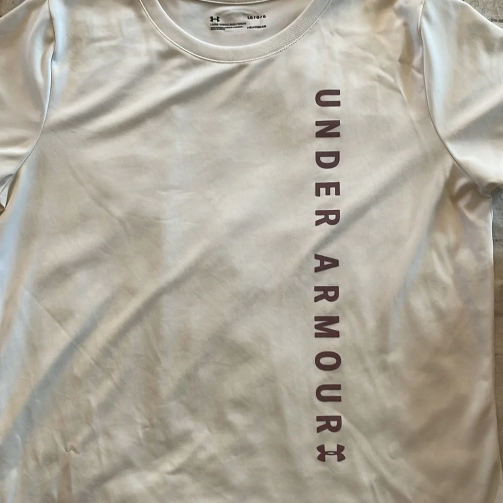 Under Armour Workout Tee Shirt - Picture 3 of 8